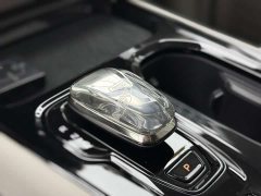 Volvo EM90 Ultra Six-Seater - photo 12