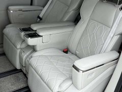 Volvo EM90 Ultra Six-Seater - photo 19