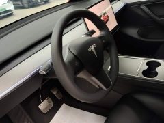 Tesla Model Y Rear-Wheel Drive - ფოტო 15