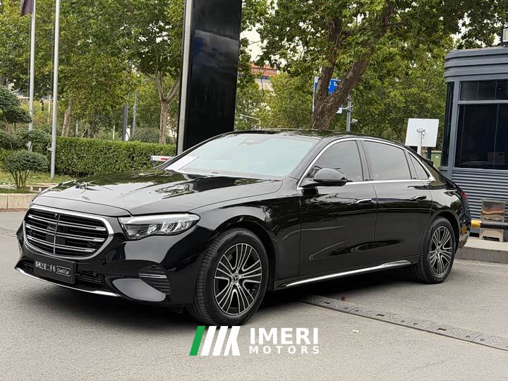 Mercedes-Benz E-Class E 260 L Classic Edition