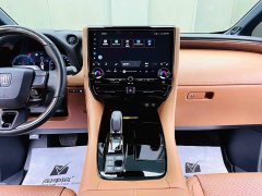 Toyota Vellfire Crown Hybrid 2.5L Executive Premier Edition - фото 12