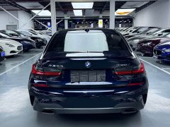 BMW 3 Series 330i M Sport Night Edition Package - ფოტო 18