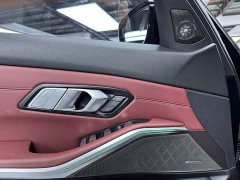 BMW 3 Series 330i M Sport Night Edition Package - ფოტო 4