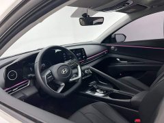 Hyundai Elantra 1.5L CVT GLX Elite - ფოტო 12