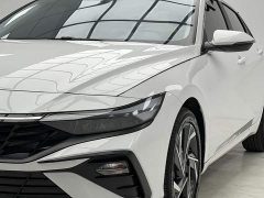 Hyundai Elantra 1.5L CVT GLX Elite - ფოტო 4