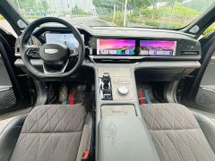 Geely Xingyue L Oriental Radiance 2.0T Auto Panorama Edition - ფოტო 6
