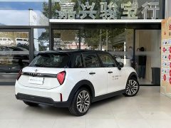 BMW MINI 1.5T COOPER Artist - ფოტო 4