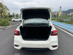 Nissan Sylphy Classic 1.6XE CVT Comfort - фото 16