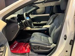 Lexus RZ 450e AWD Luxury Edition - ფოტო 4