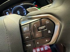 Lexus RZ 450e AWD Luxury Edition - ფოტო 7