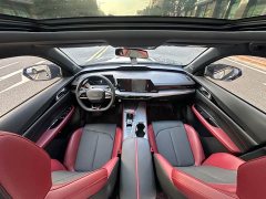 Changan Oushan Z6 Blue Whale 1.5T DCT Smart Edition - ფოტო 9