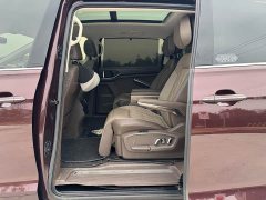 Volkswagen Viloran 380TSI Prestige - ფოტო 6