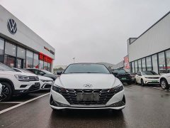 Hyundai Elantra 1.5L CVT Luxury - ფოტო 2