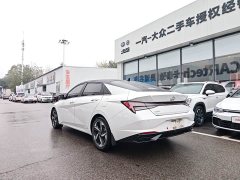 Hyundai Elantra 1.5L CVT Luxury - ფოტო 9
