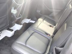 Tesla Model Y Standard Range RWD - photo 6