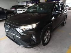 Toyota RAV4 2.0L CVT FWD Fashion Edition - фото 1