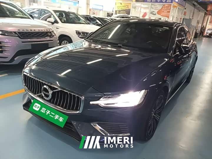 Volvo S60 Plug-in Hybrid T8 E-Drive Hybrid 4WD Smart Yi Luxury Edition
