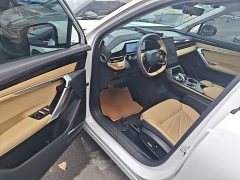 Geely Boyue L 1.5TD DCT Luxury - ფოტო 15