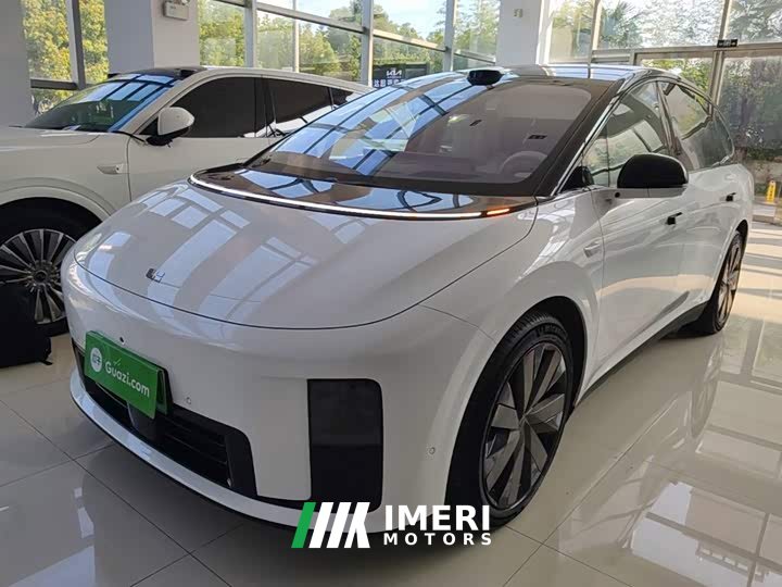 Li Auto i8 Standard Edition - car from China