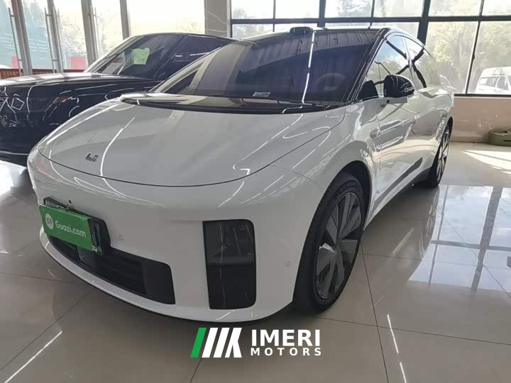 Li Auto i6 Four-Wheel Drive Standard Edition
