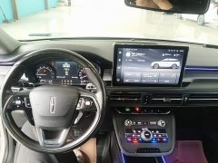 Lincoln Explorer 2.0T Two-Wheel Drive Premium - photo 9