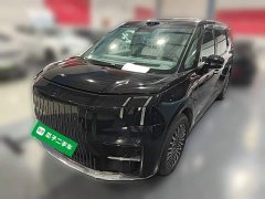 Zeekr 009 Six-Seat Executive AWD 108kWh - ფოტო 1