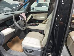 Zeekr 009 Six-Seat Executive AWD 108kWh - ფოტო 19