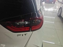Honda Fit 1.5L CVT Trend Edition - фото 7
