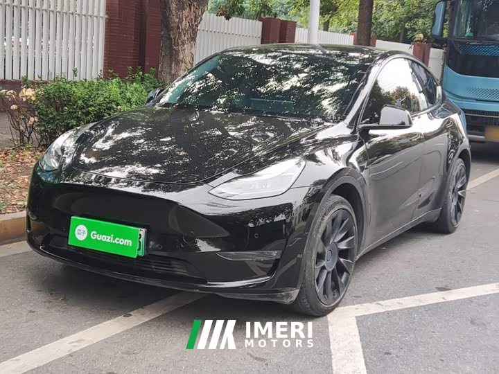 Tesla Model Y Long Range All-Wheel Drive 3D7