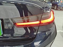 BMW 3 Series 325Li M Sport Package - ფოტო 7