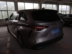 Toyota Sienna 2.5L Hybrid Comfort Edition - фото 4