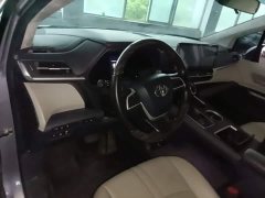 Toyota Sienna 2.5L Hybrid Comfort Edition - фото 9