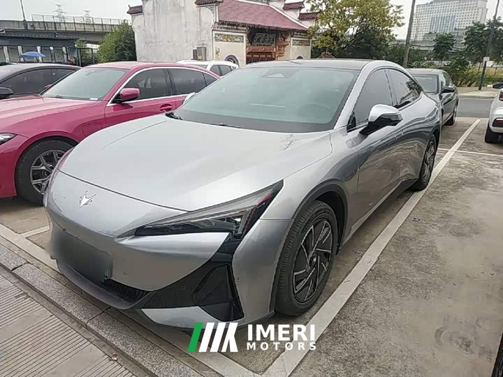 Arcfox Alpha S5 560PRO 185kW - автомобиль из Китая