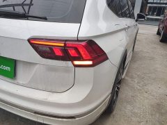 Volkswagen Tiguan L 330TSI Automatic FWD R-Line Comfort Edition - photo 7