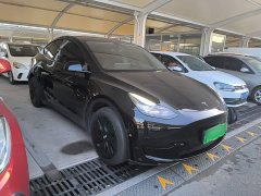 Tesla Model Y Rear-Wheel Drive - photo 3