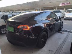 Tesla Model Y Rear-Wheel Drive - photo 6