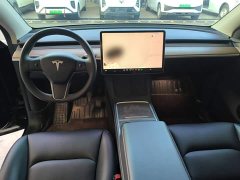 Tesla Model Y Rear-Wheel Drive - photo 9