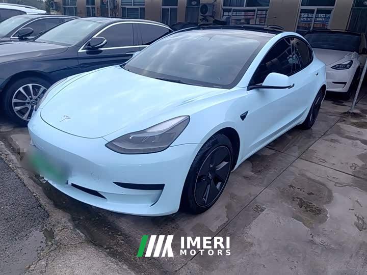 Tesla Model 3 Rear-Wheel Drive