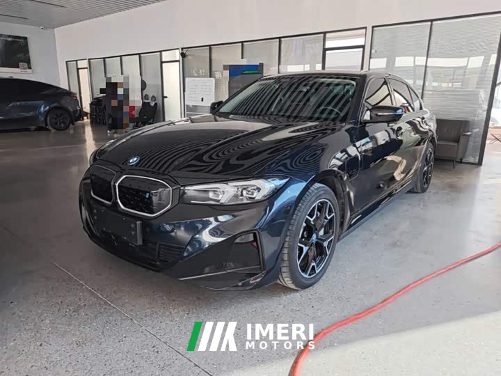 BMW i3 eDrive 40 L Midnight Edition Package
