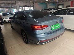 Volkswagen Lavida 1.5L Automatic Five Million Edition - ფოტო 4
