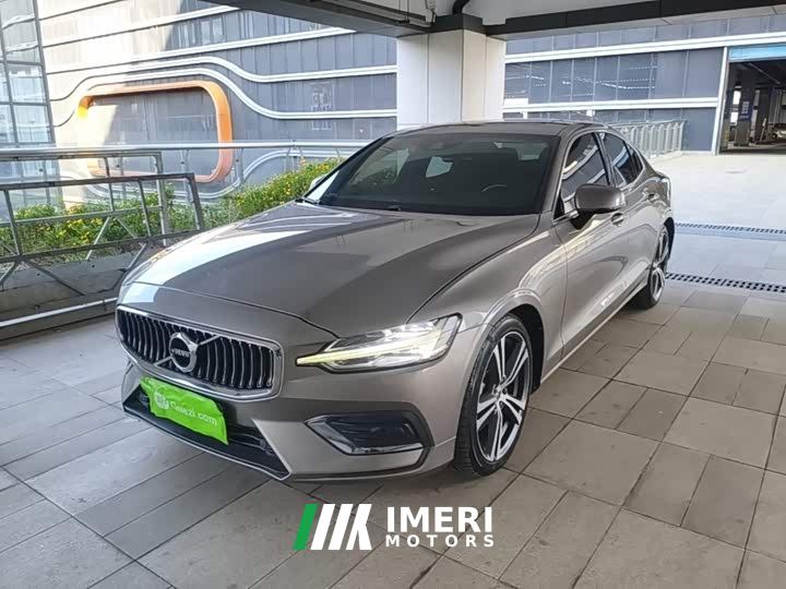 Volvo S60 T4 Intelligent Luxury Edition