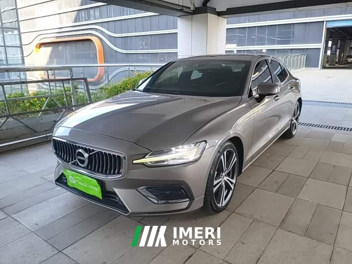 Volvo S60 T4 Intelligent Luxury Edition - ავტომობილი ჩინეთიდან