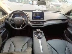 FAW Red Flag E-QM5 Facelift Base Mobility Edition - ფოტო 9