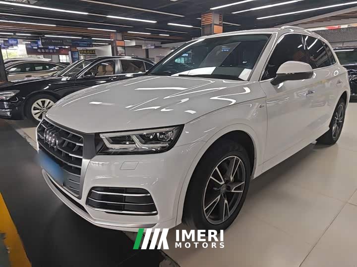 Audi Q5L Facelift 40 TFSI Prestige Fashion Edition
