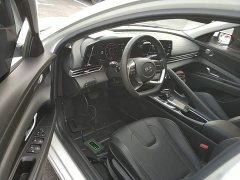 Hyundai Elantra 1.5L CVT GLX Elite - фото 15