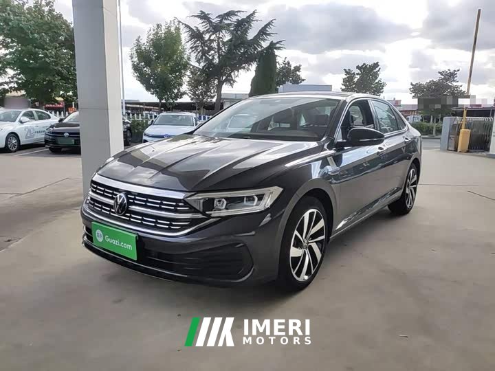 Volkswagen Sagitar 300TSI DSG Excellence Edition - car from China