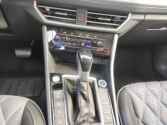 Volkswagen Sagitar 300TSI DSG Excellence Edition - photo 13
