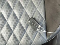 Volkswagen Sagitar 300TSI DSG Excellence Edition - photo 8