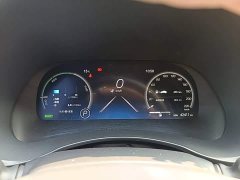 Toyota Crown Venza 2.5L HEV AWD Premium - фото 11