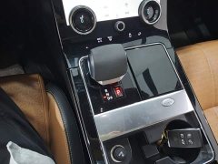 Land Rover Range Rover Velar 250PS Gloss Black Collector's Edition - ფოტო 13